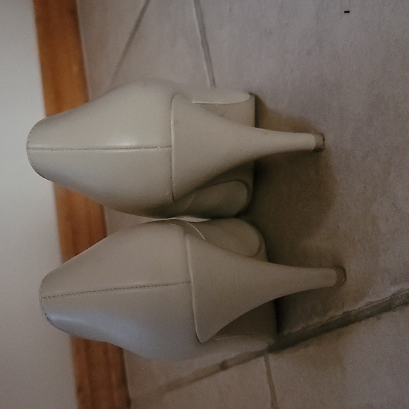 Call it Spring - Picture 3 of 6